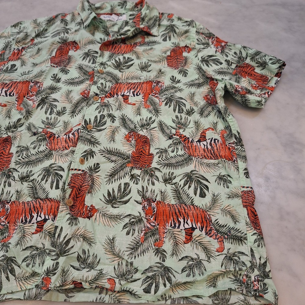 Old Navy Orange Tiger Print Button Down XL Green Slim Stretch SS 
Shirt Clemson